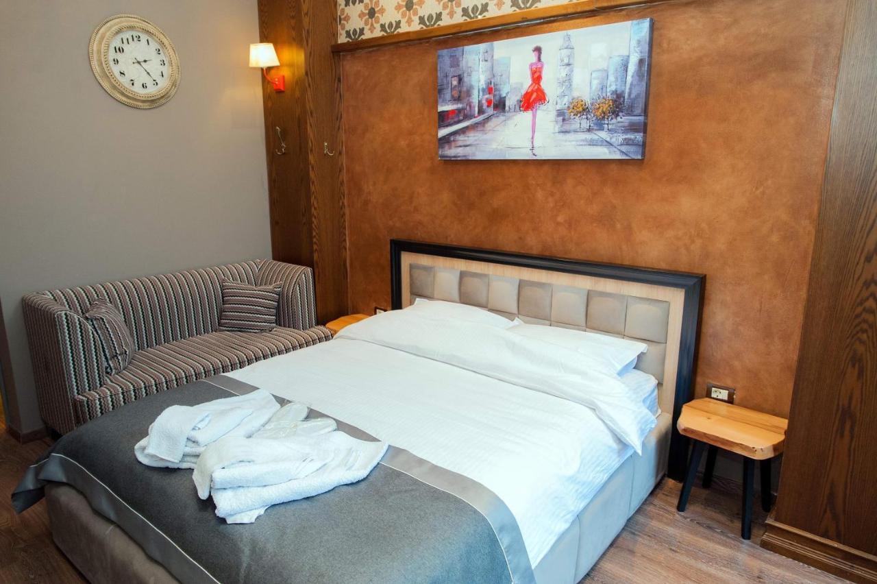 Guest House People Korce Exterior foto
